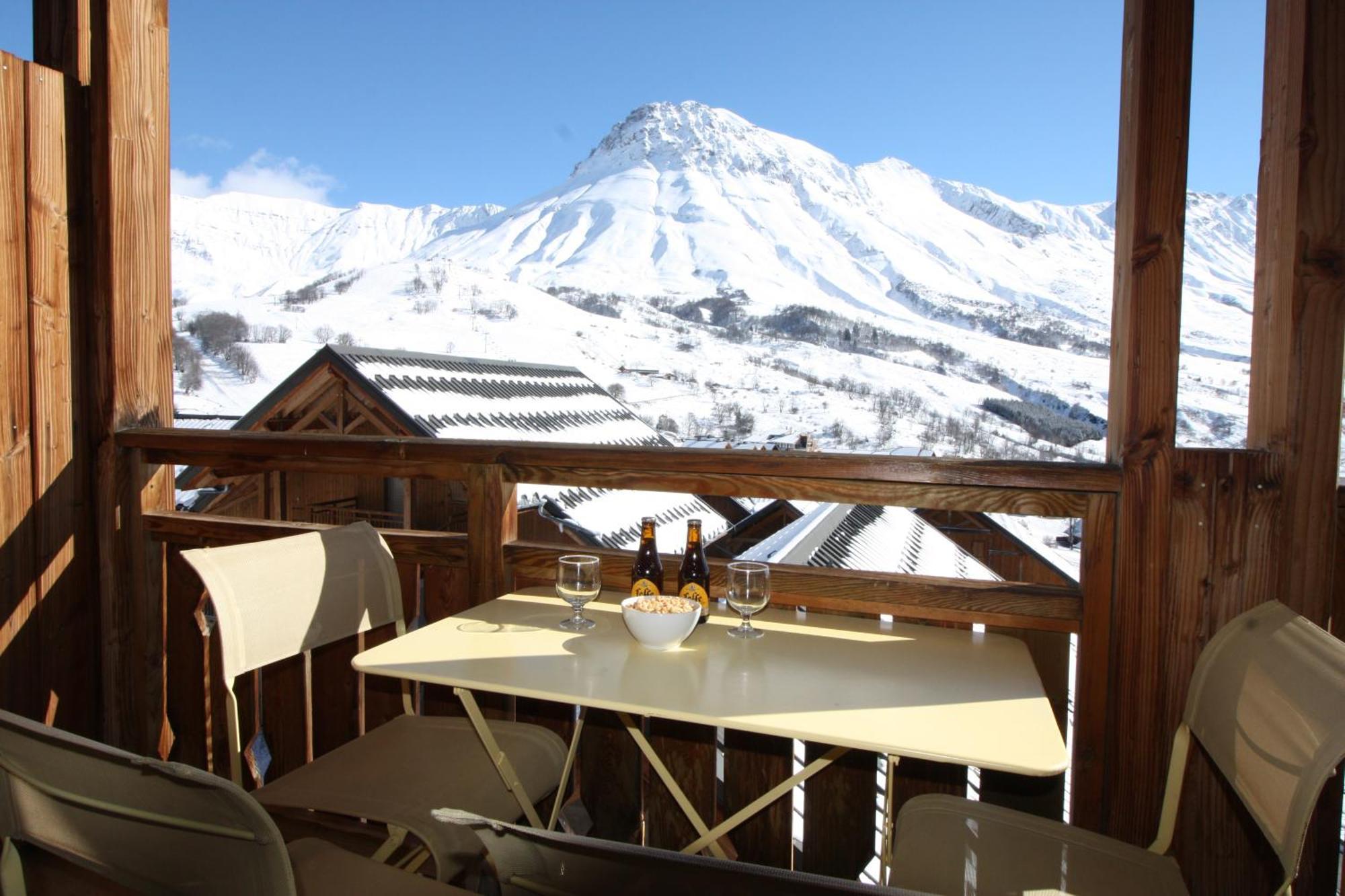 - Du Hameau Des Aiguilles Albiez-Montrond