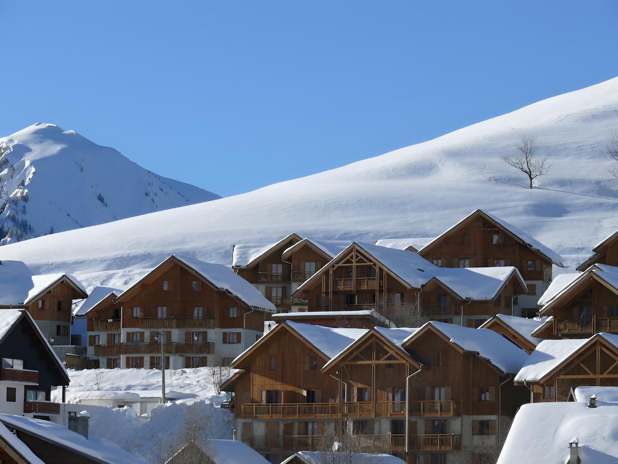 - Du Hameau Des Aiguilles Apartment